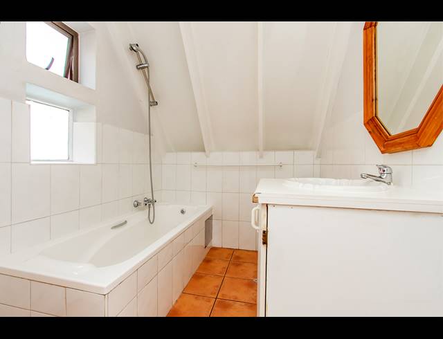 2.5 BEDROOM TOWNHOUSE TO LET IN PARKMORE